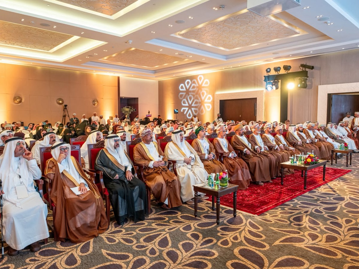 بمشاركة أكثر من 180 من المختصين والمهتمين 30 ورقة علمية تبحث تاريخ وآثار الخليج في ظفار — 2
