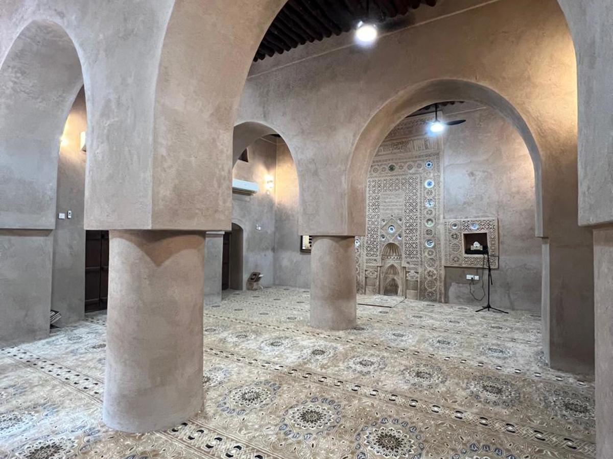 وزارة التراث والسياحة ترمم مسجد مقزّح الأثري بمحافظة الداخلية — 1