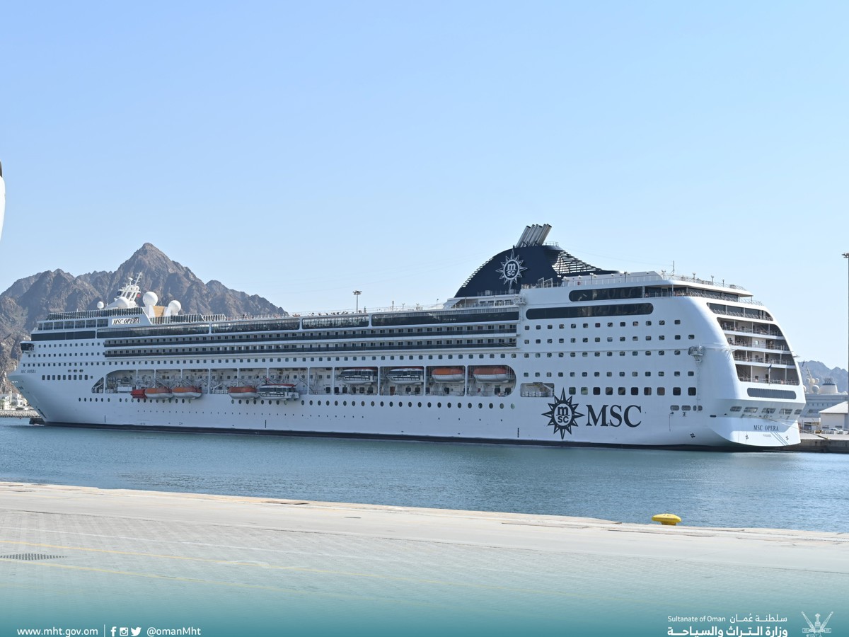 ميناء السلطان قابوس يستقبل سفينة الرحلات البحرية MSC Cruises — 1