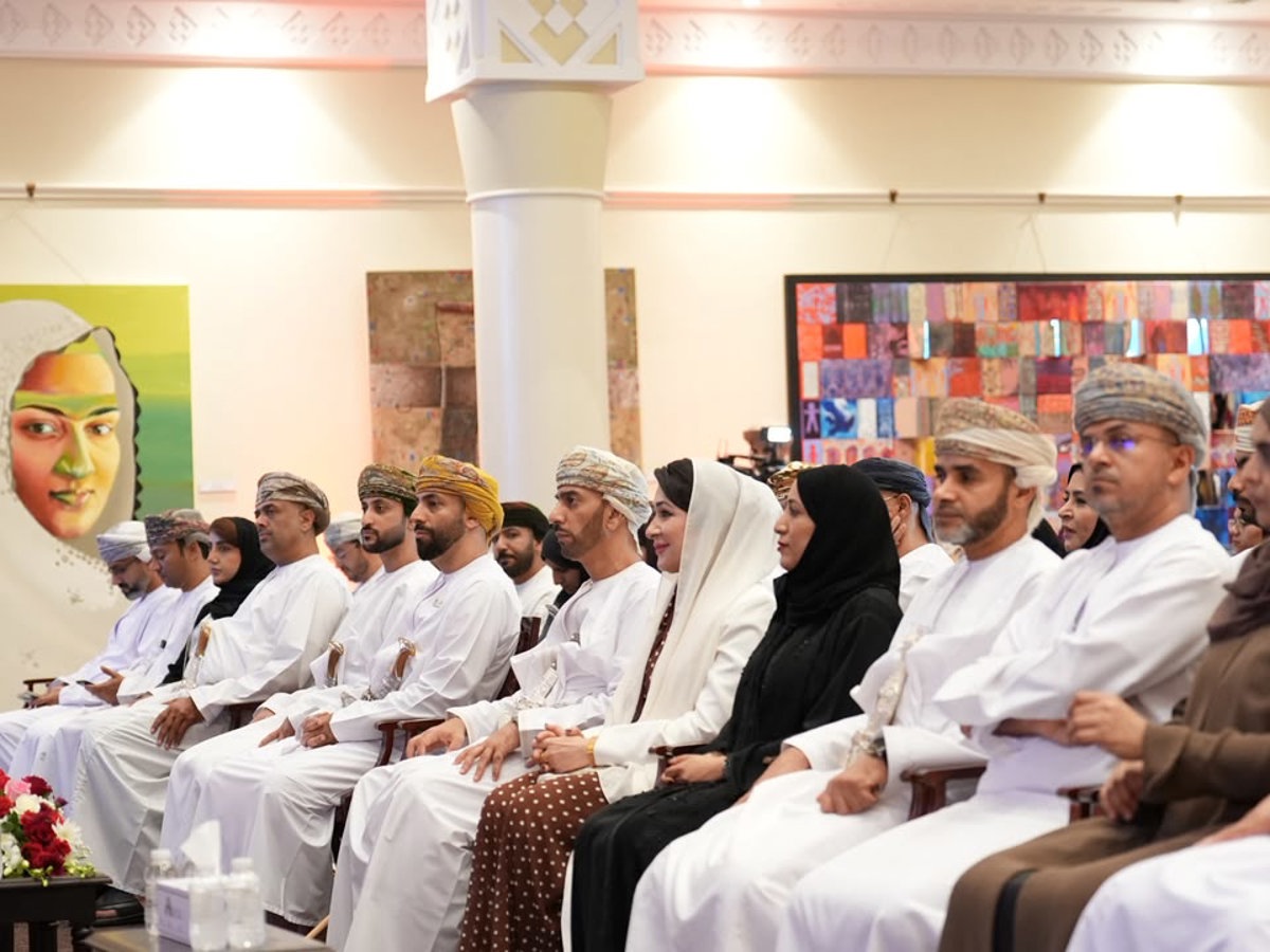  وزارة التراث والسياحة ومشاريع ريما المتكاملة تنظمان ملتقى لتمكين الشباب العماني في قطاع الحرف التقليدية — 1