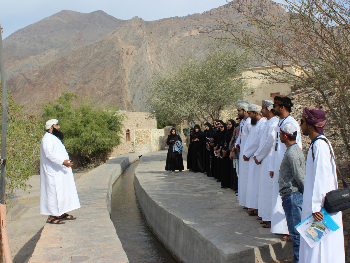 وزارة التراث والسياحة تختتم الورشة التدريبية.. التراث الجيولوجي العُماني: الاستدامة وفرص العمل بمحافظة الداخلية — 1