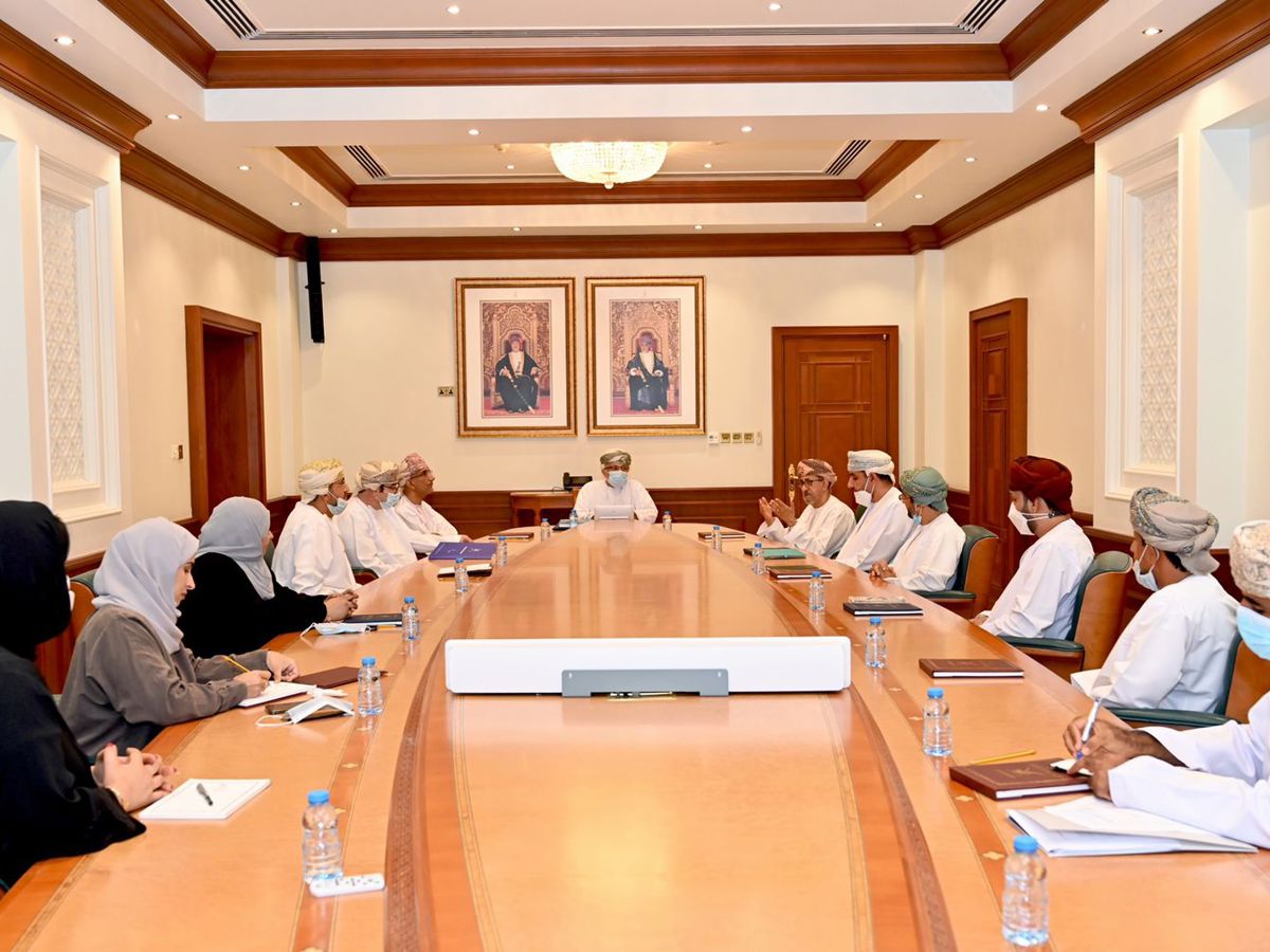 لقاء معالي وزير التراث والسياحة بمجلس ادارة الجمعية التاريخية العمانية — 1