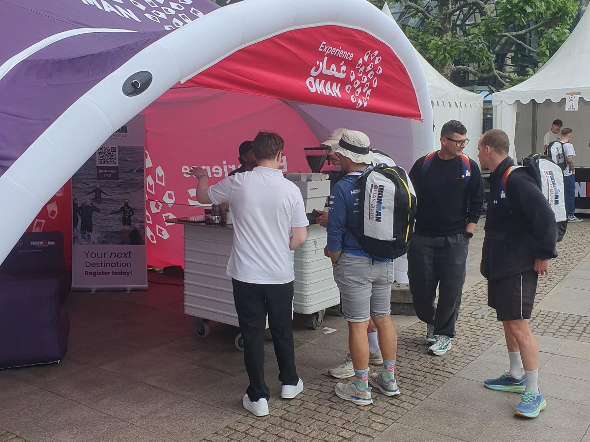 وزارة التراث والسياحة تروج لسلطنة عُمان كوجهة عالمية عبر مشاركتها في سباق كأس أوروبا للرجل الحديدي بالمدينة الألمانية هامبورغ  — 5