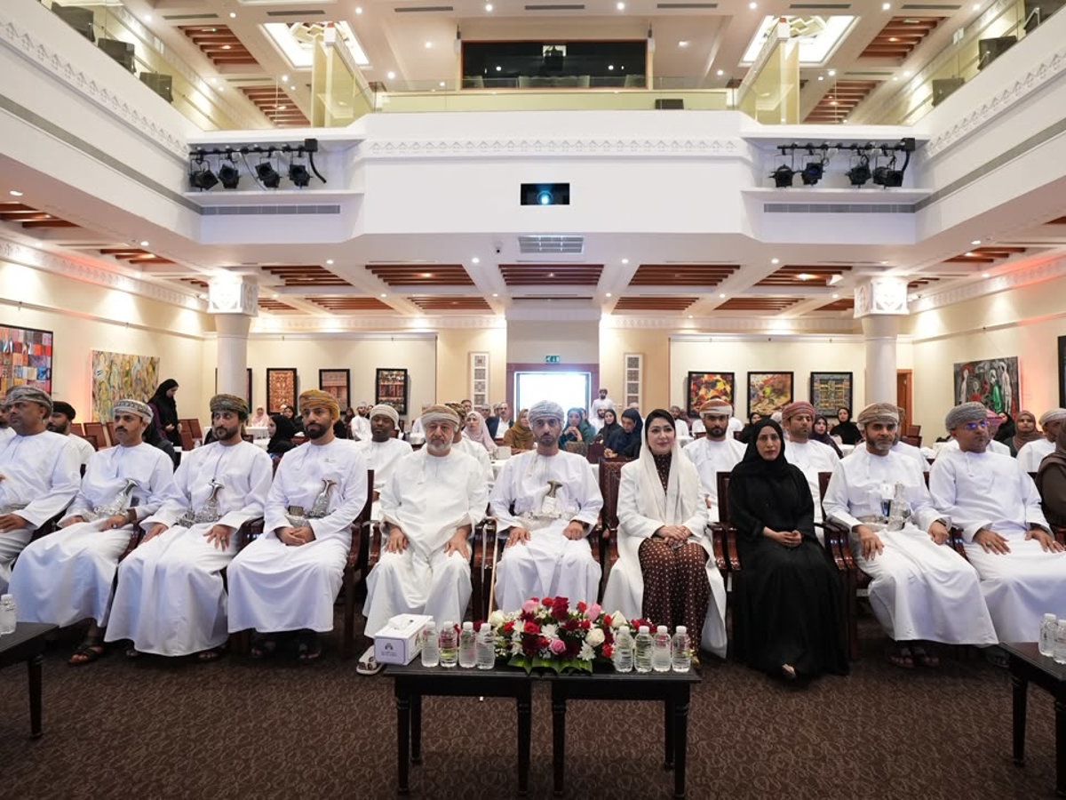  وزارة التراث والسياحة ومشاريع ريما المتكاملة تنظمان ملتقى لتمكين الشباب العماني في قطاع الحرف التقليدية — 3