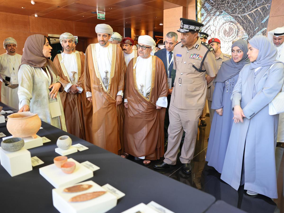 وزارة التراث والسياحة تفتتح المؤتمر الإقليمي لمكافحة الإتجار غير المشروع  بالممتلكات الثقافية — 1