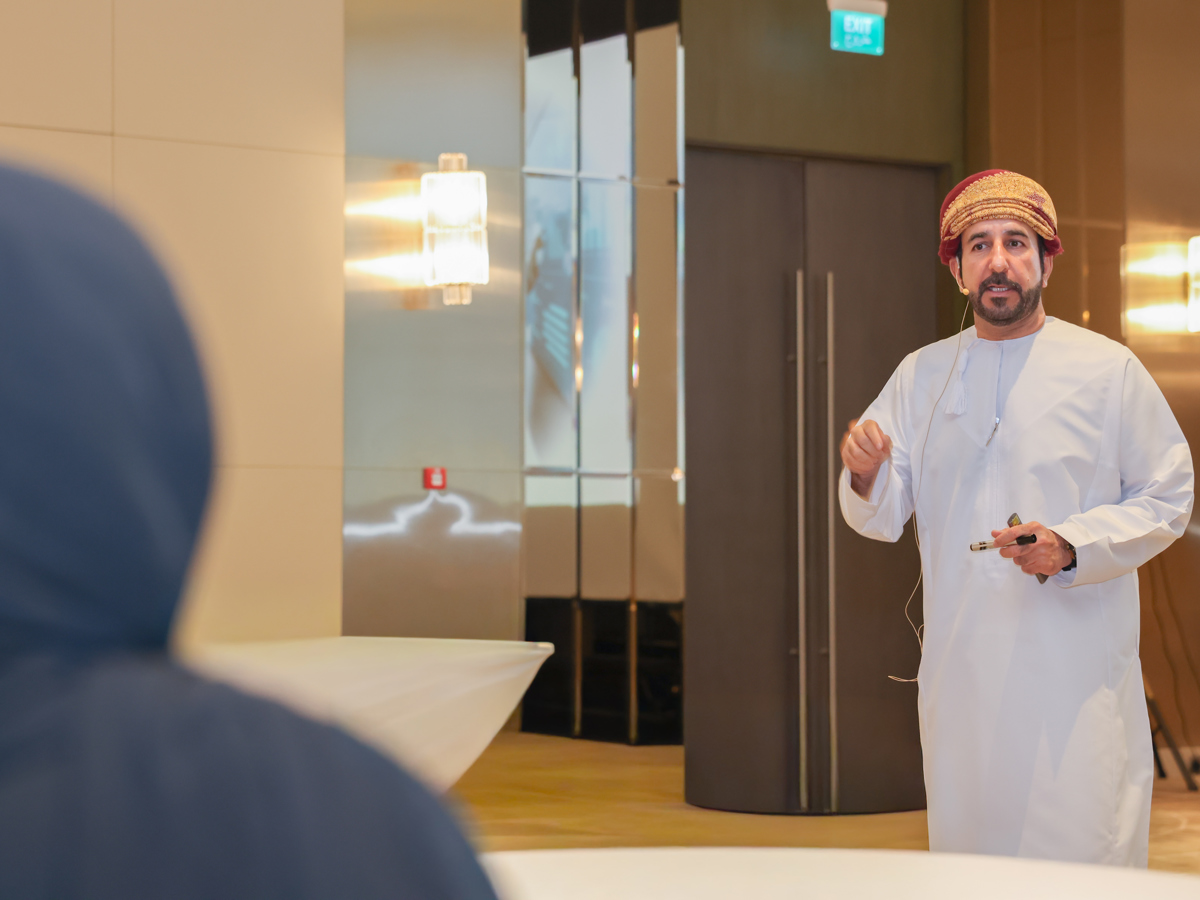 وزارة التراث والسياحة تختتم  فعاليات البرنامج التدريبي "القيادة الاستثنائية وتأثيرها على مؤشرات الإجادة المؤسسية" في مسقط — 3