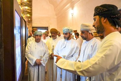 افتتاح معرض التراث الجيولوجي العماني الاستدامة وفرص العمل في نسخته الرابعة بحصن الحزم في ولاية الرستاق