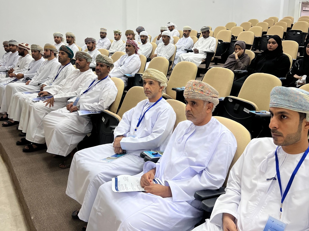 وزارة التراث والسياحة تنظم ورشة تدريبية حول "التراث الجيولوجي في سلطنة عمان.. الاستدامة وفرص العمل" بالبريمي — 1